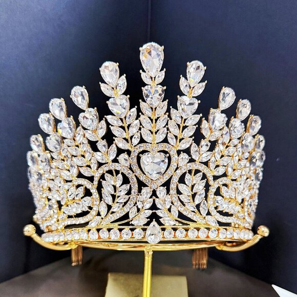 Handmade Jewelry - Quinceanera Headdress, Pageant Crown, Princess Gold Crown, Wedding Jewelry